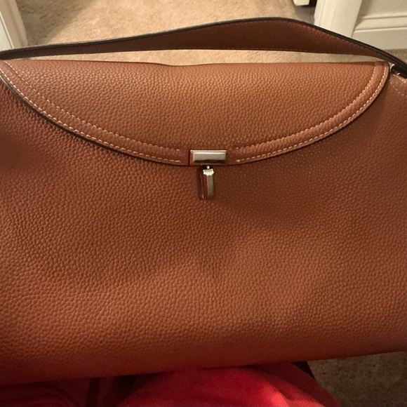 high quality Toteme style leather T lock bag gently used - Picture 7 of 8